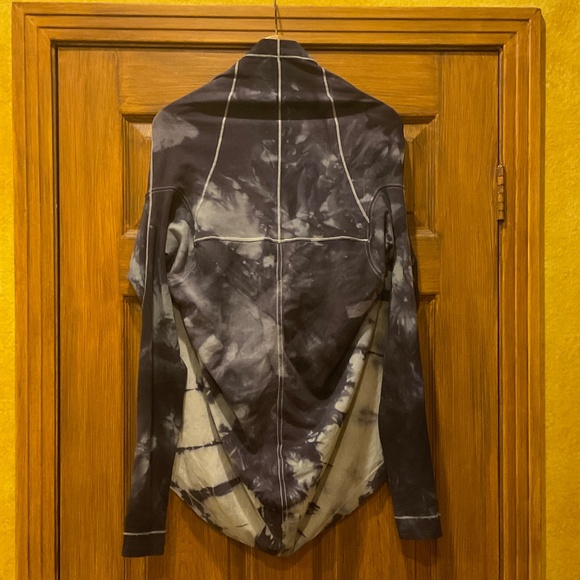 83. Lululemon Tie Dye Drape Top - Picture 2 of 5